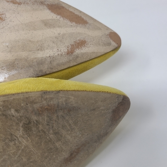 Anthropologie | Women's Classic Yellow Suede Heels (Size 10M) - Picture 7 of 14